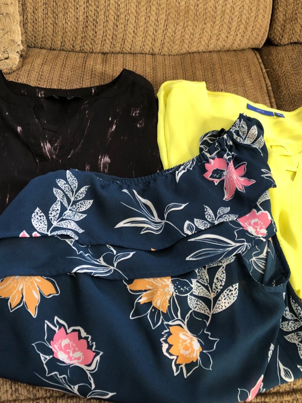 LOT of 3 XL Tops Vera Wang & Apt 9 blouse, 22-24" Pit to Pit #KF
